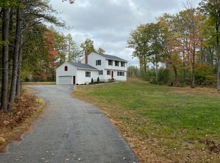 38 Cooks Mill Rd, Naples, ME 04055