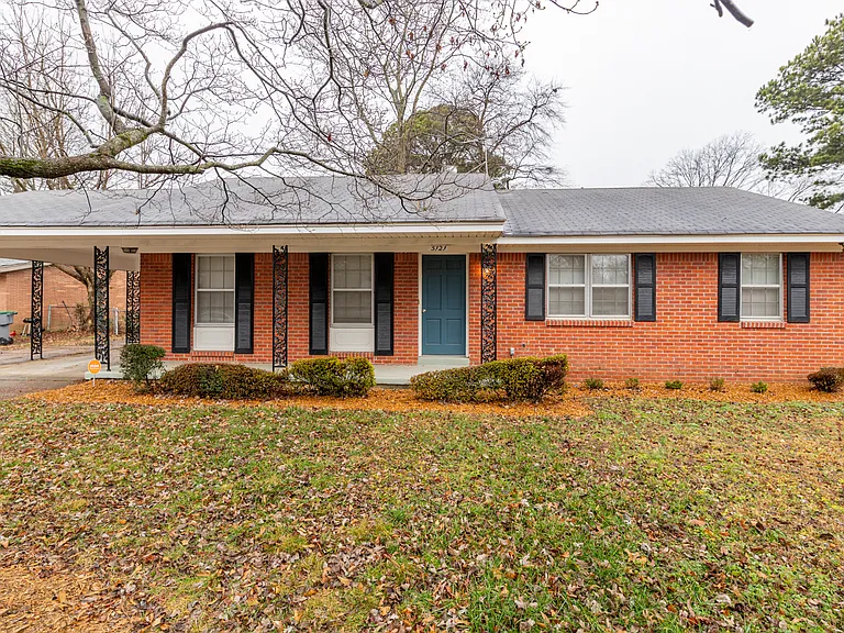 5121 Ginger Cir — Photo 1