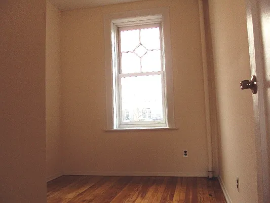 Rented by City Connections Realty | media 40