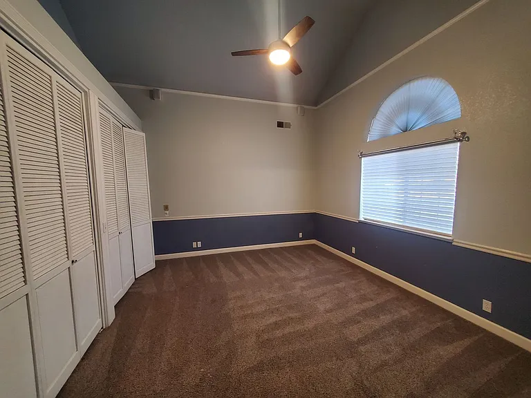 1661 Manzanita Ave — Photo 16