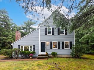 19 Lawrence Rd, Plymouth, MA 02360