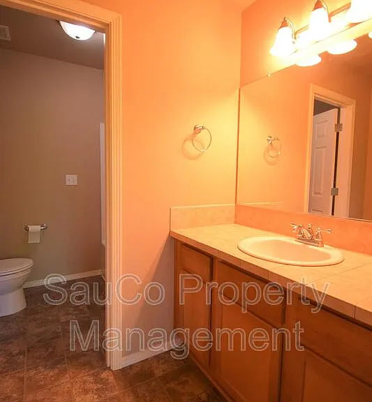 1419 NE Lockheart Ln #1 — Photo 10