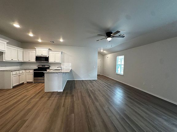 5th image of 3805 Franks Way