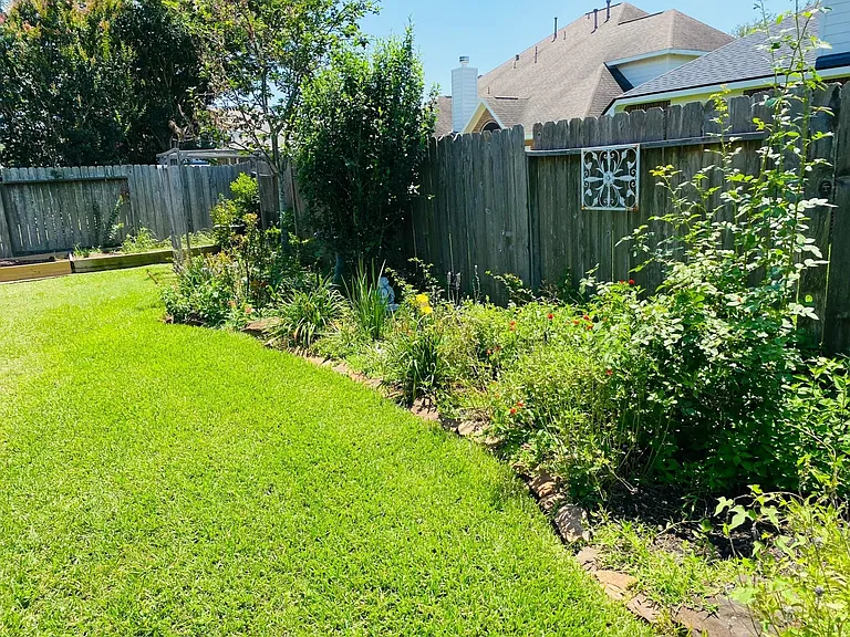 24823 Dutton Point Dr — Photo 29