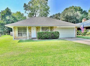 2860 Donald Dr, Baton Rouge, LA 70809