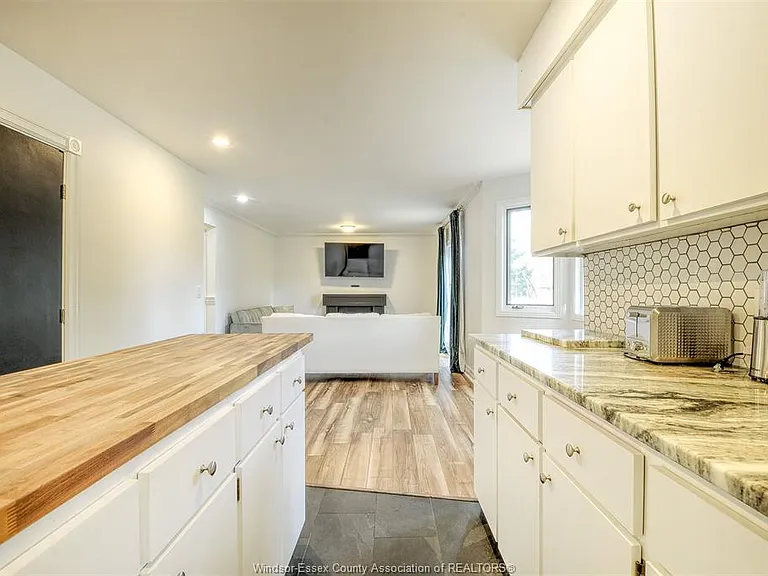 106 Marentette Dr — Photo 13