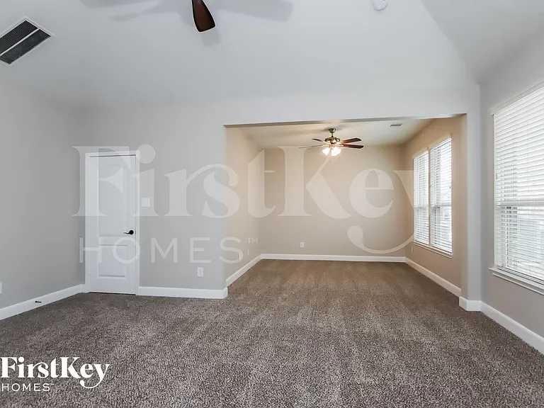 6015 River Timber Trl — Photo 9