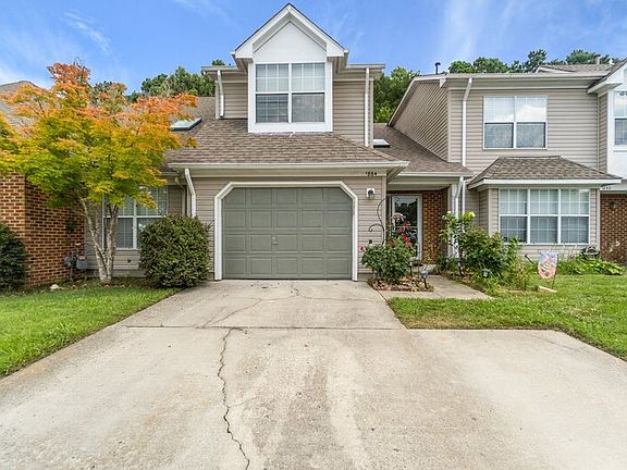 3rd image of 1864 Abbotsbury Way