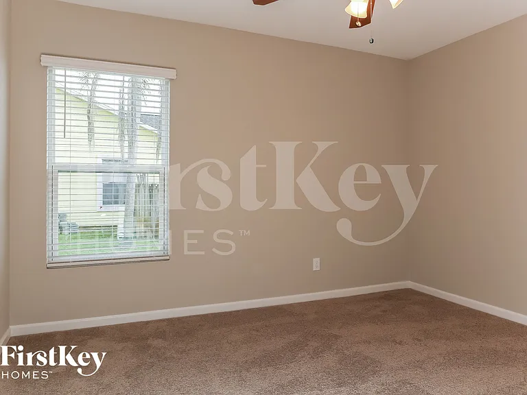 729 SW Estate Ave — Photo 11