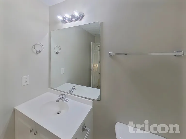 305 Little Creek Rd — Photo 14