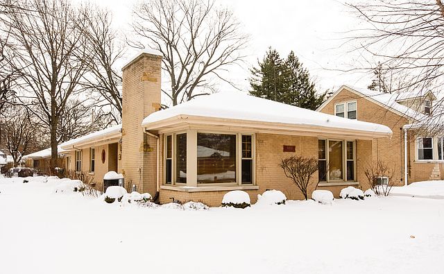 1st image of 6869 N Moselle Ave #0