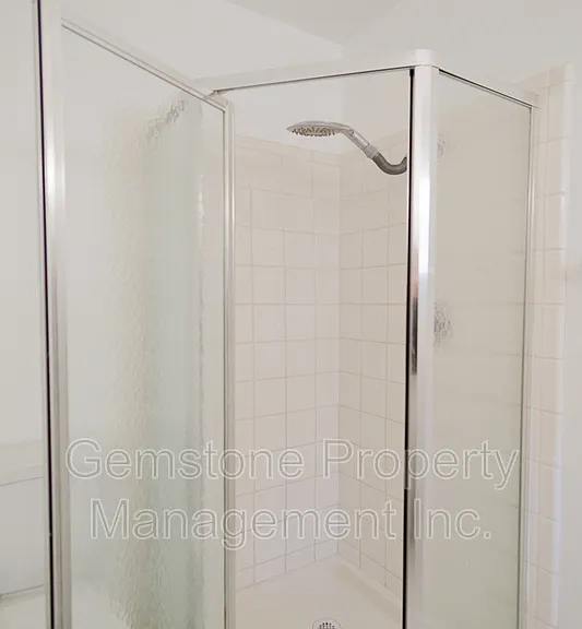 5220 Joan Ct — Photo 16