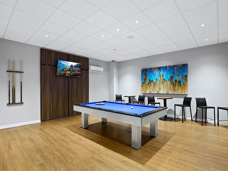 The Meridia Apartments — Photo 10