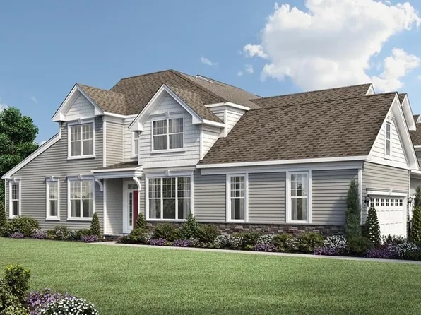 14 Glen Ellen Blvd #7, Millis, MA 02054