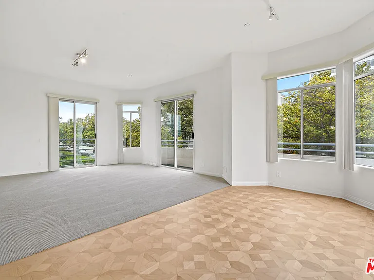 1325 Arizona Ave #201 — Photo 17