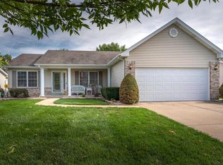 14 Homefield Ct, O'Fallon, MO 63366