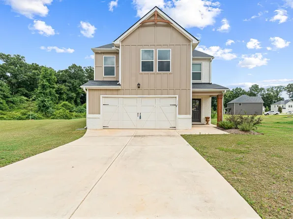 110 Red Barn Ct, Perry, GA 31069
