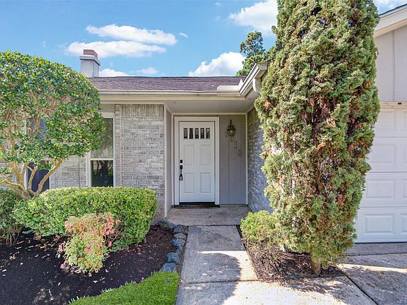 5th image of 6918 Fox Knoll Ln