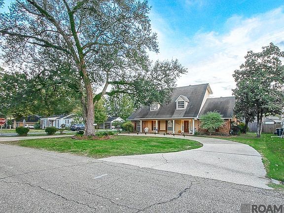 5th image of 7762 Sevenoaks Ave