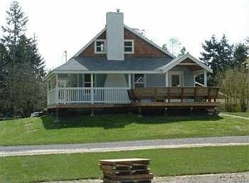 1st image of 2082 Martin Ave E