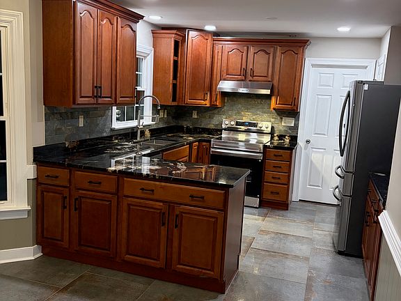 Stunning kitchen, freshly renovated