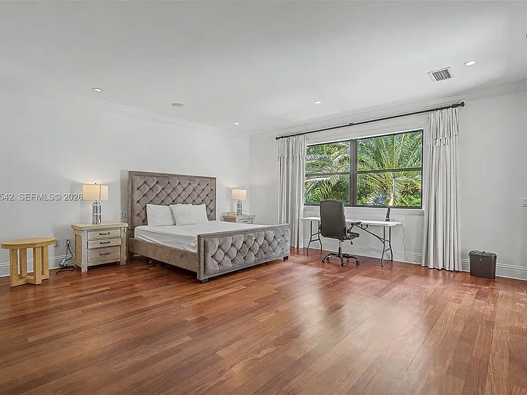 2561 Trapp Ave — Photo 14
