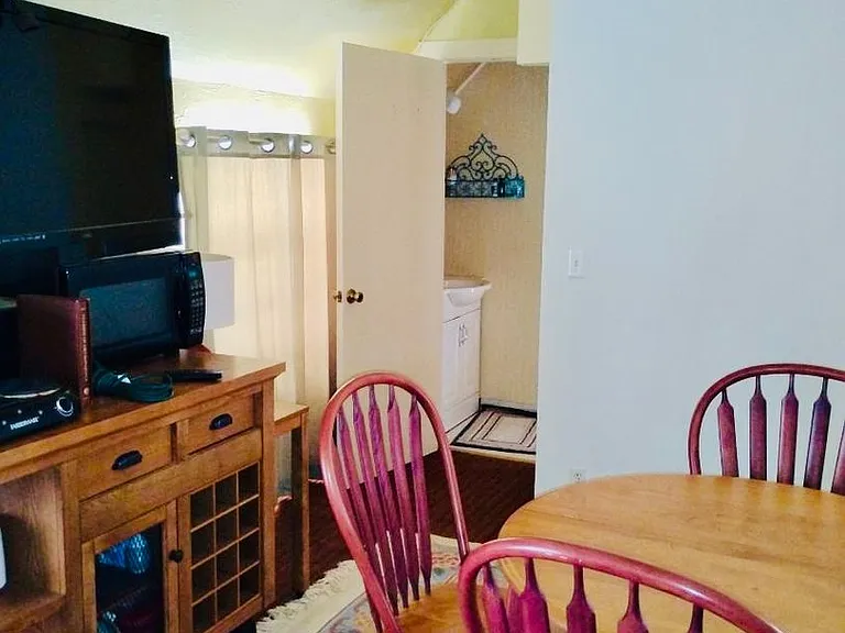 936 Riverside Dr — Photo 8