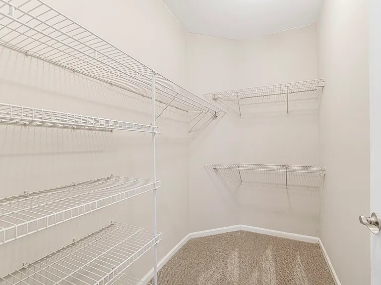 Oaks at Normandy Apartments — Photo 47