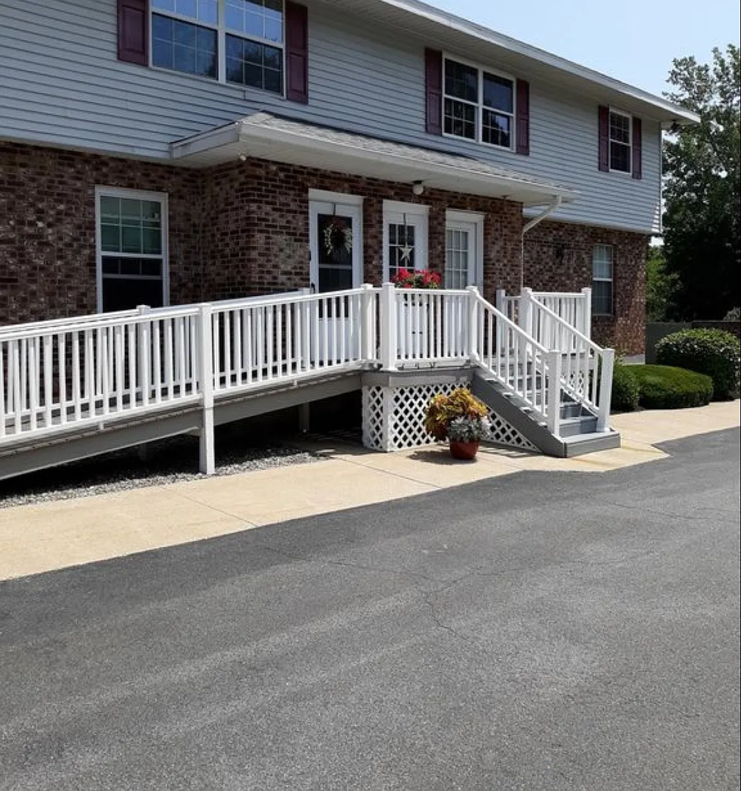 25 Pine Ln — Photo 2