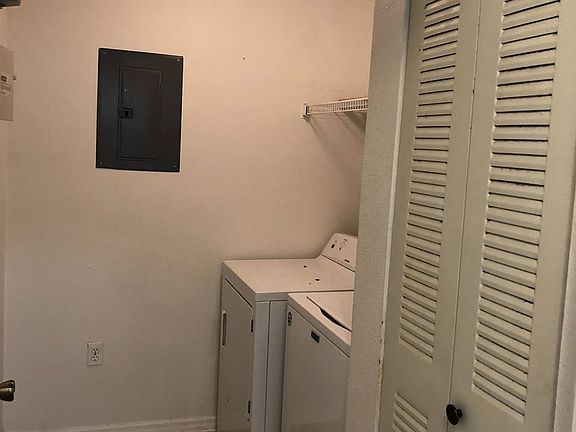 4th image of 5554 Metrowest Blvd APT 312