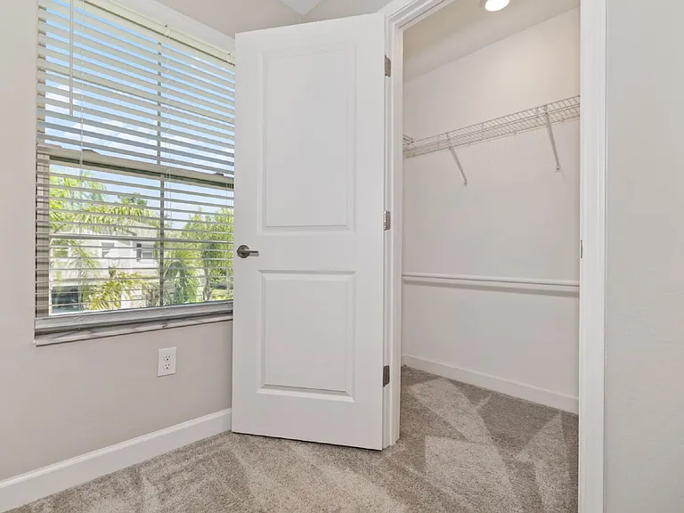 23252 Willow Glen Way — Photo 15