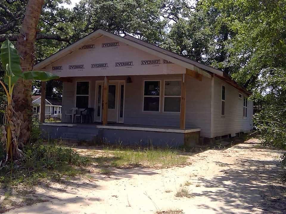 1st image of 2601 N 8th Ave