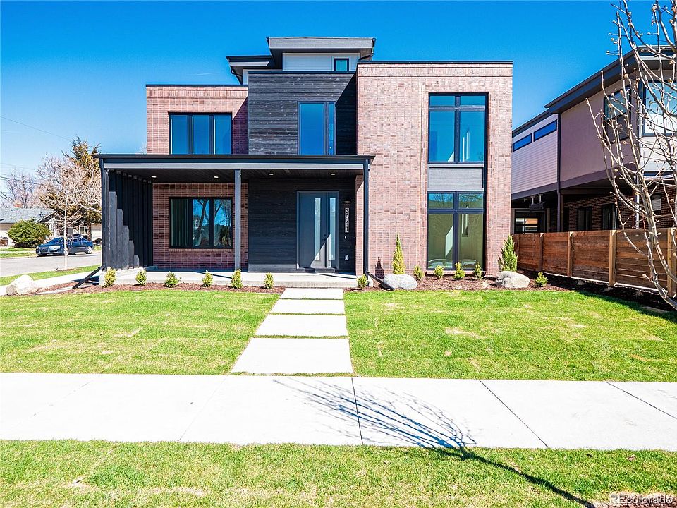 1st image of 3841 W Byron Pl #1