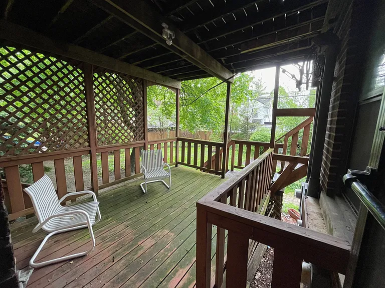 1052 Baldwin Ave — Photo 18