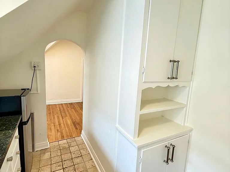 1454 N Marion St — Photo 8