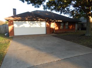 1422 Stiles Ct, Midlothian, TX 76065