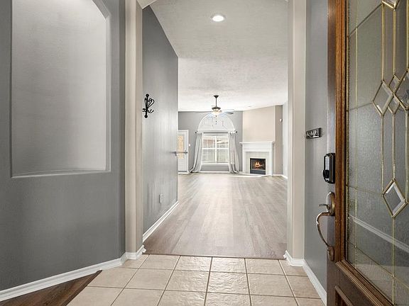5th image of 21702 Mileham Ln