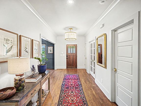 5th image of 1012 Acklen Ave