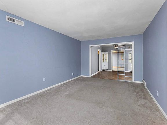2nd image of 405 NW 29th St