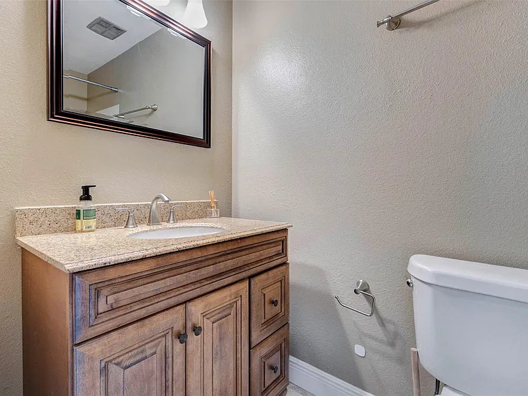1212 Fairview Ave #A — Photo 22
