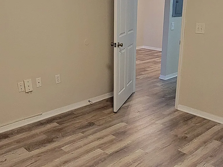 7411 Vista Way #103 — Photo 8