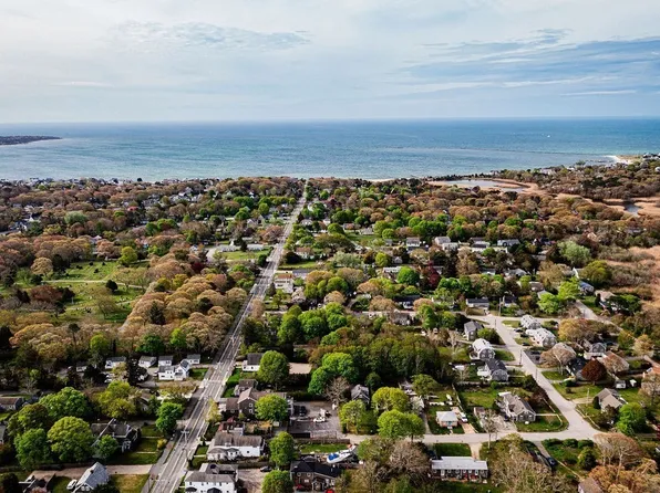187 Sea St, Barnstable, MA 02630