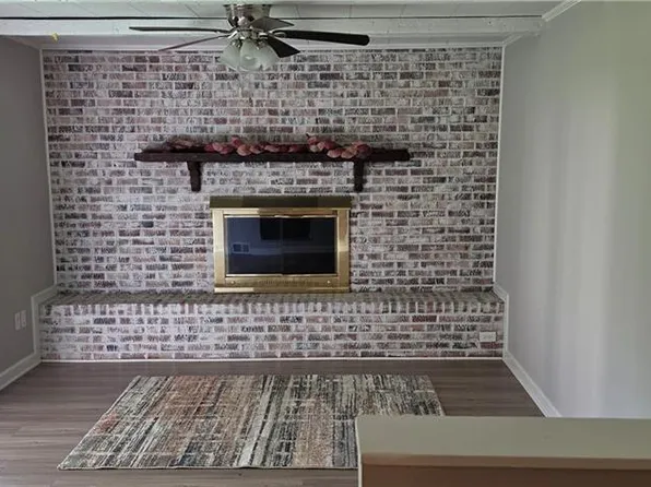 435 Lakecrest Dr, Kernersville, NC 27284