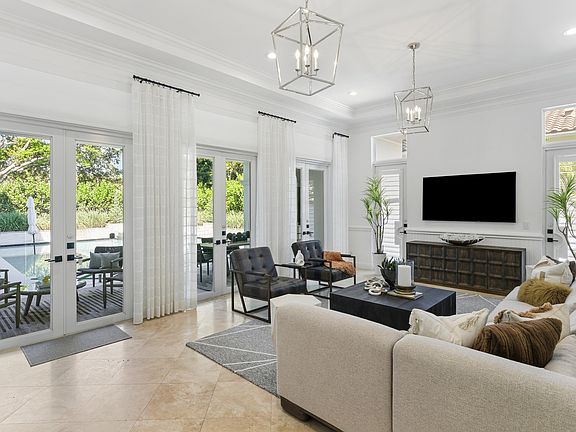 5th image of 11513 Green Bayberry Drive