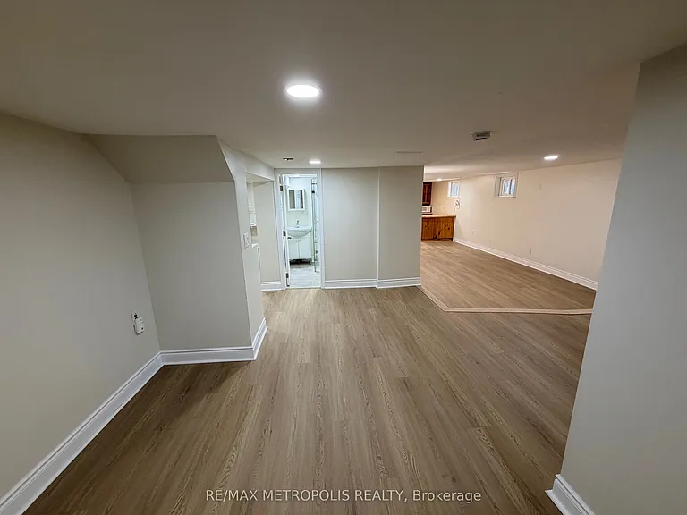 2604 Prestonvale Rd #BASEMENT — Photo 16
