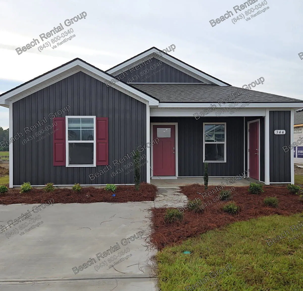 3 bed, 2.0 bath, 1300 sqft, $1,900 — Photo 1