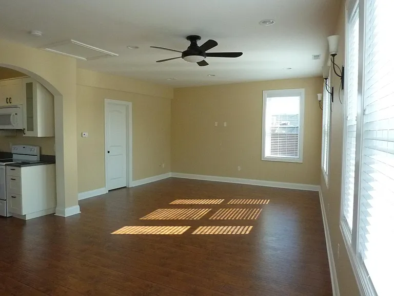223 Fairfield Ave #3 — Photo 6