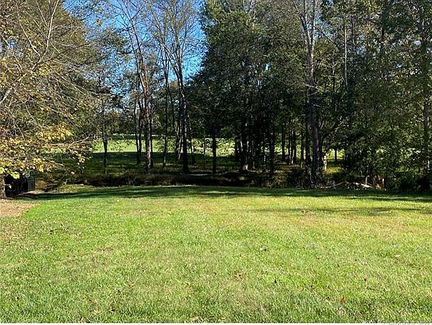 1st image of 205 Belle Meade Ct Unit 17