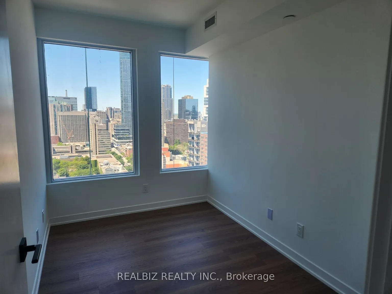 2 bed, $2,300 — Photo 3