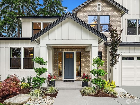 2nd image of 816 165th Avenue NE